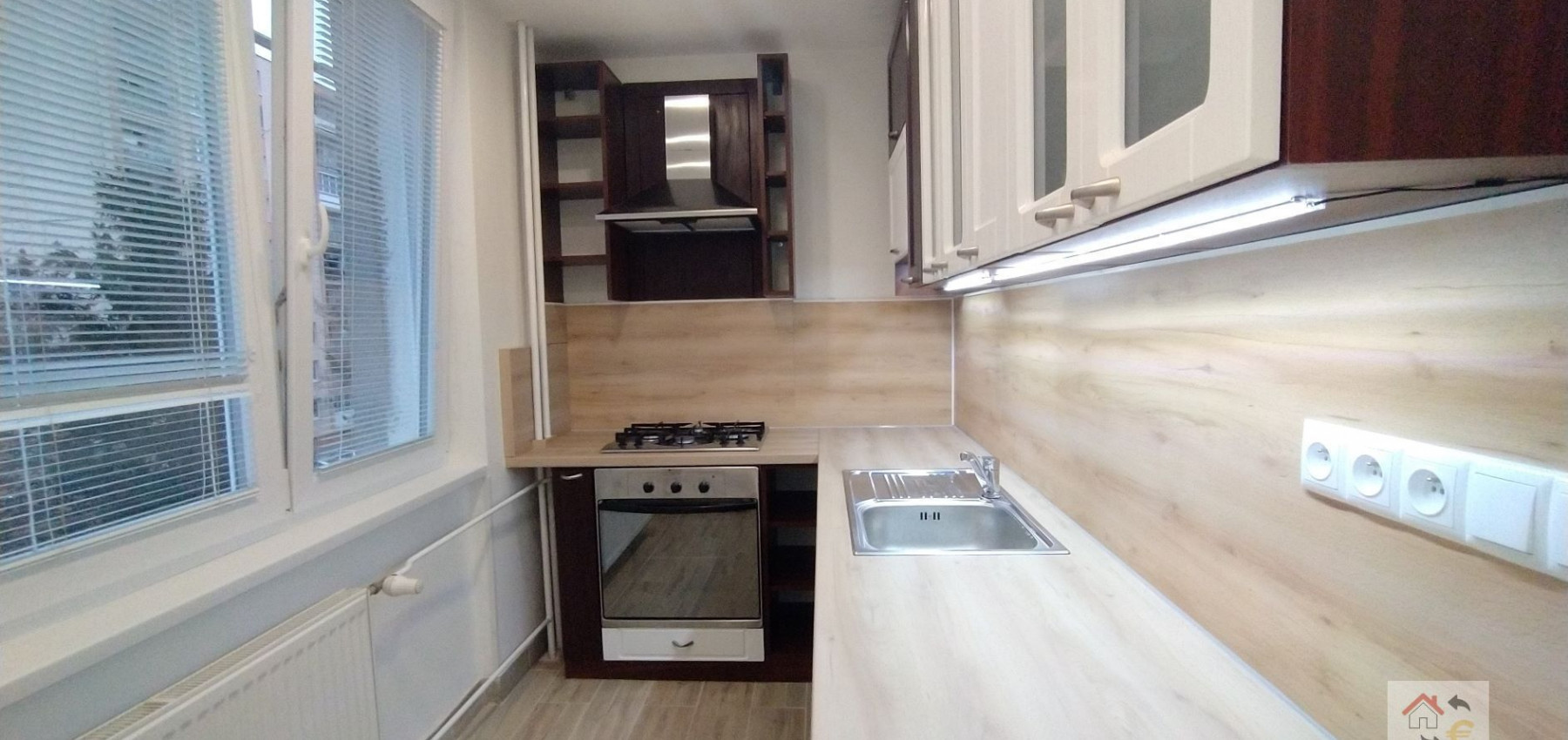 Prenajatý do 31.12.2025...2 izbový byt Levočská, Prešov, rekonštrukcia, čiastočne zariadený