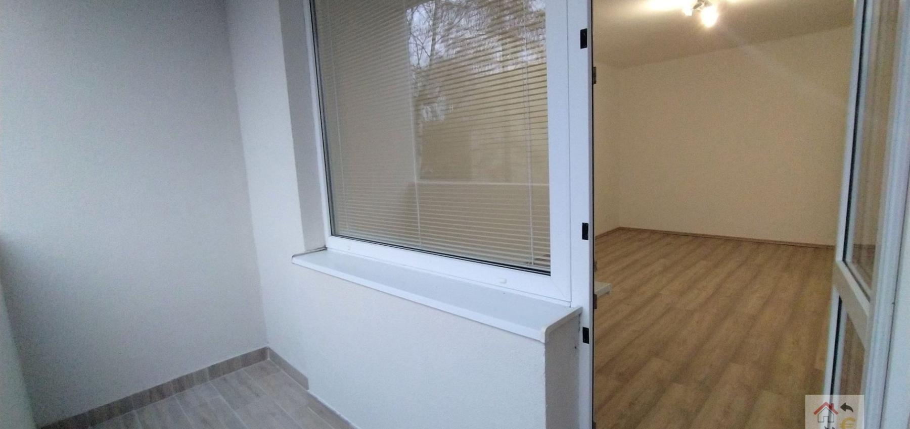 Prenajatý do 31.12.2025...2 izbový byt Levočská, Prešov, rekonštrukcia, čiastočne zariadený