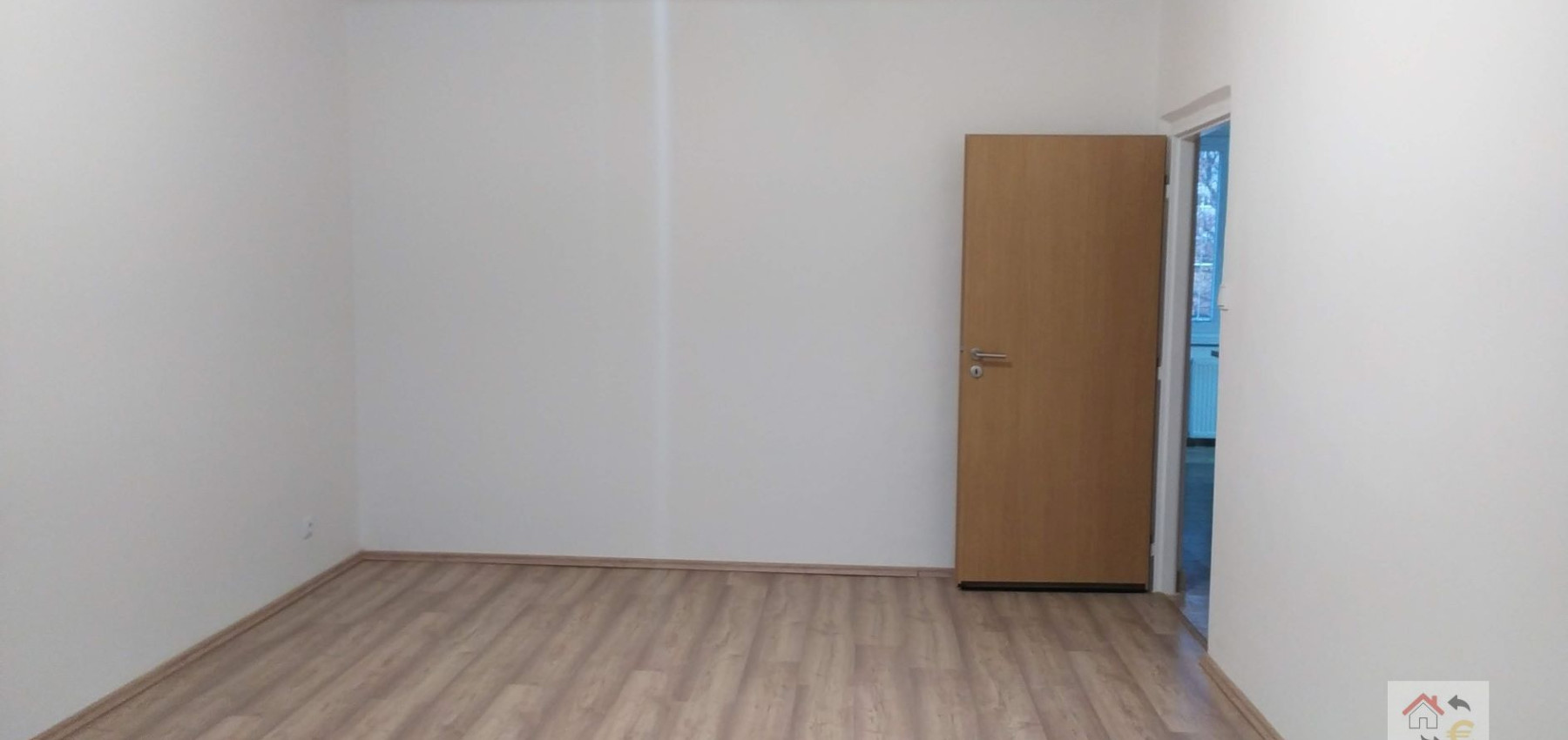 Prenajatý do 31.12.2025...2 izbový byt Levočská, Prešov, rekonštrukcia, čiastočne zariadený