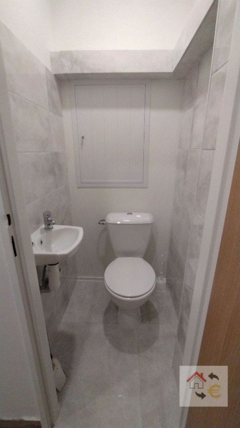 Prenajatý do 31.12.2025...2 izbový byt Levočská, Prešov, rekonštrukcia, čiastočne zariadený