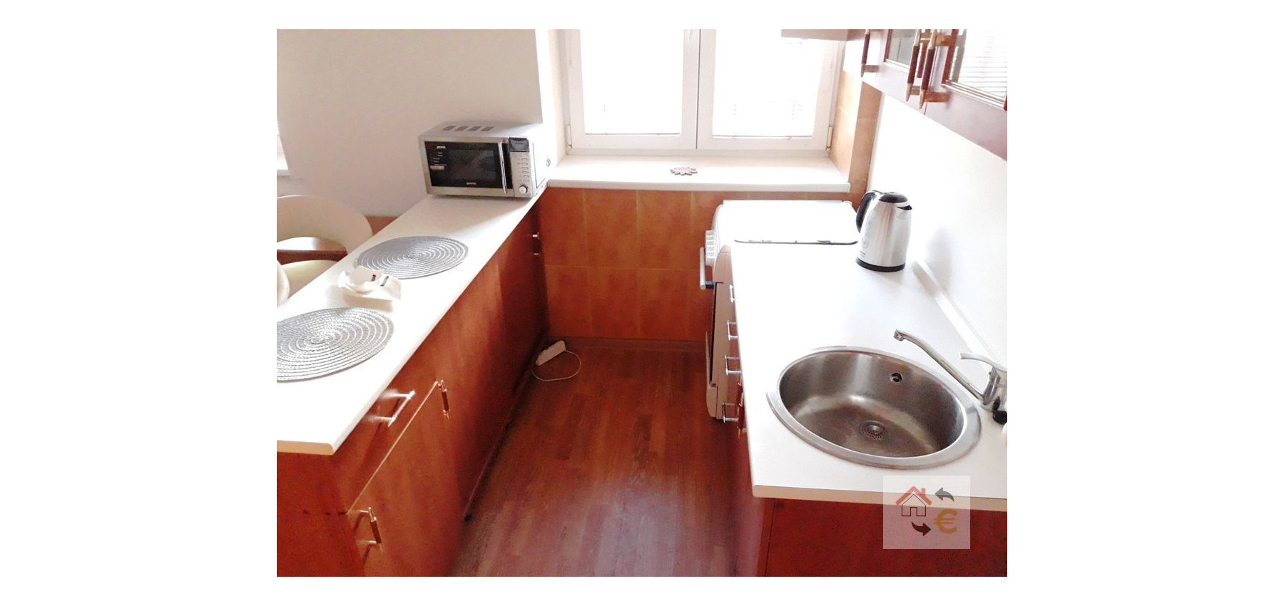 Voľný od 1.12.2025... 2 izbový byt s parkovacím miestom Budovateľská Prešov - zariadený