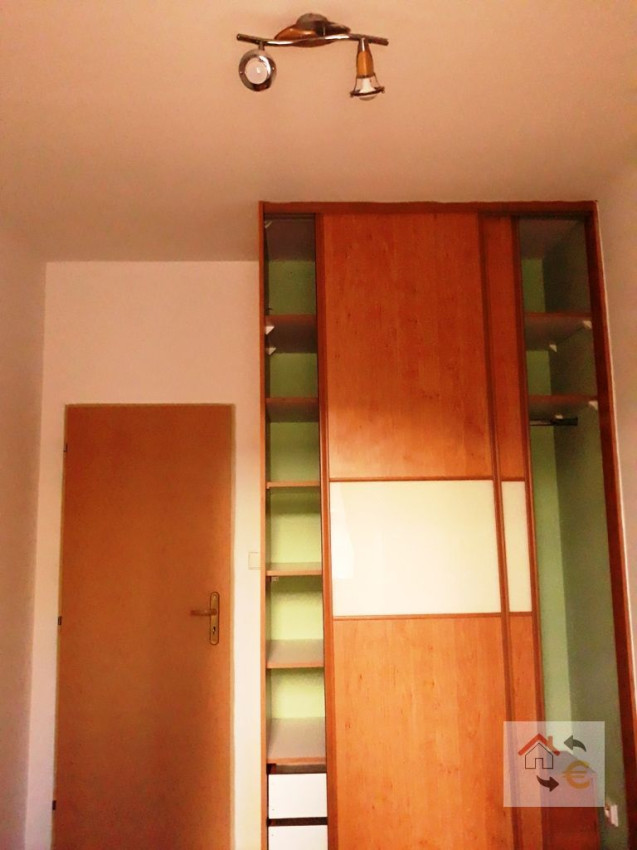 Voľný od 1.12.2025... 2 izbový byt s parkovacím miestom Budovateľská Prešov - zariadený