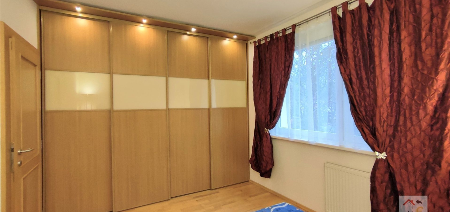 Krásny svetlý a vzdušný 3 izbový kompletne zariadený byt, plne vybavený s loggiou Tomášikova