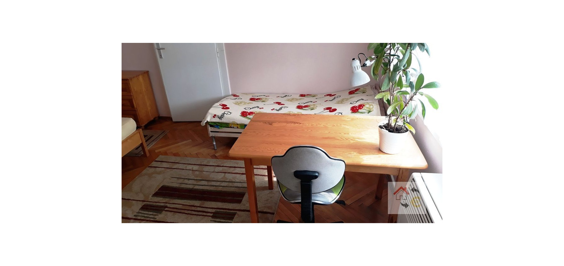 Prenajatý do 1.9.2026... Priestranný tehlový 3 izbový byt v centre mesta, zariadený