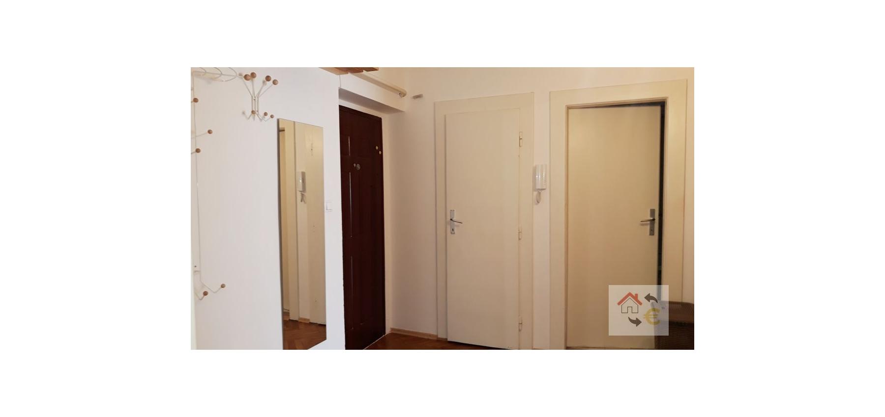 Prenajatý do 1.9.2026... Priestranný tehlový 3 izbový byt v centre mesta, zariadený