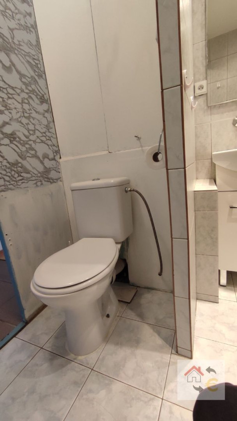 Prenajatý do 1.6.2026...Na prenájom 2 izbový byt čiastočne zariadený, Mukačevská ulica, čiastočná rekonštrukcia