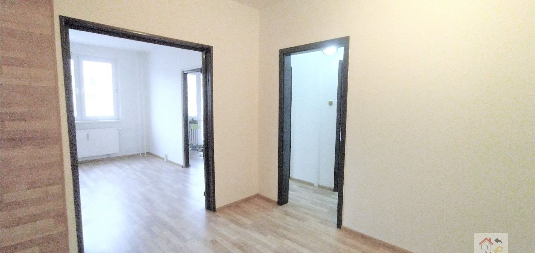 PRENAJATÝ DO 1.4.2026...Na prenájom veľký 2 izbový byt Magurská Prešov, zariadený