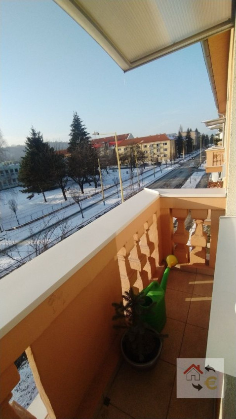 Prenajatý do 1.3.2026...Tehlový 2 izbový byt s balkónom 17.novembra Prešov, zrekonštruovaný a kompletne zariadený