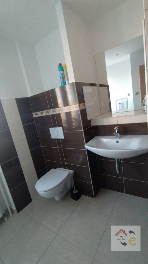 Prenajatý do 1.3.2026...Tehlový 2 izbový byt s balkónom 17.novembra Prešov, zrekonštruovaný a kompletne zariadený