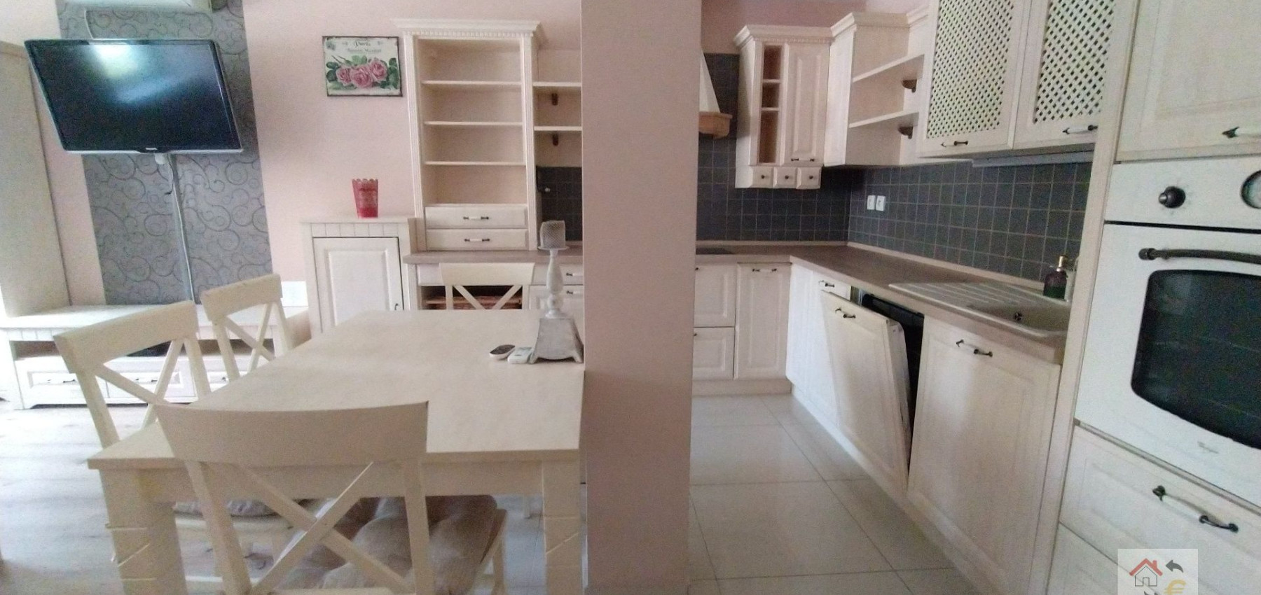 Prenajaté do 1.6.2026 - Krásny 3 izbový byt kompletne zariadený byt Nižná Šebastová - Slánska ulica