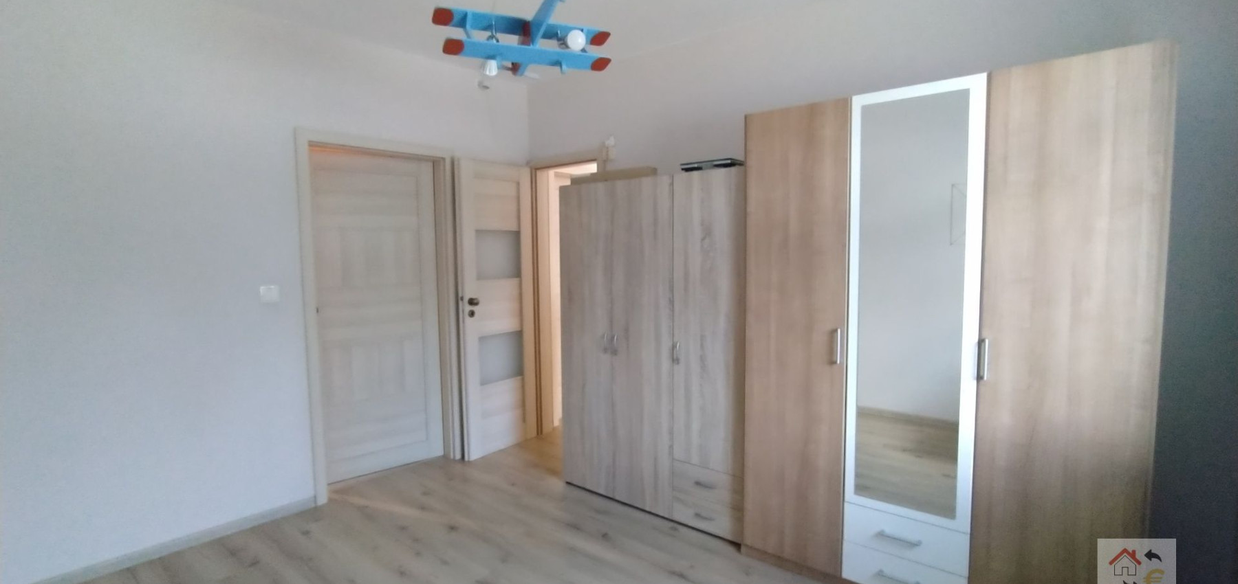 Prenajaté do 1.6.2026 - Krásny 3 izbový byt kompletne zariadený byt Nižná Šebastová - Slánska ulica