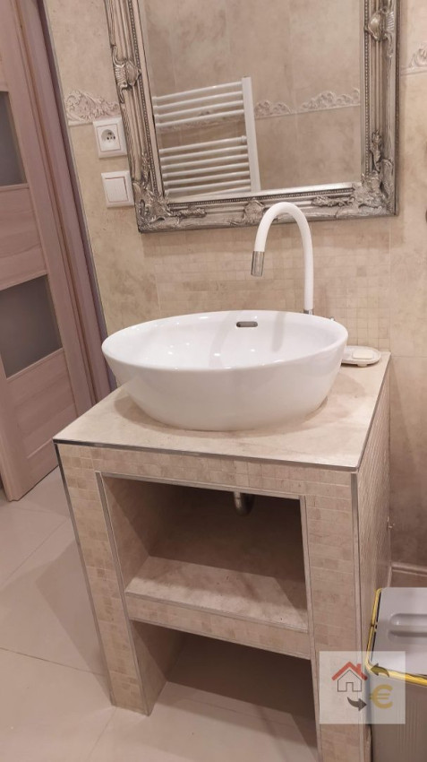 Prenajaté do 1.6.2026 - Krásny 3 izbový byt kompletne zariadený byt Nižná Šebastová - Slánska ulica