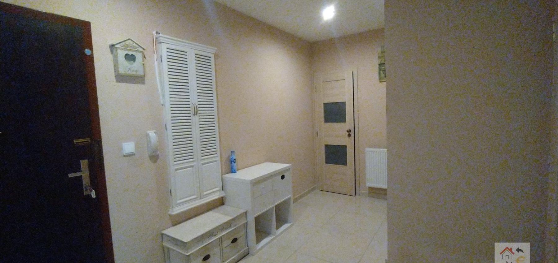 Prenajaté do 1.6.2026 - Krásny 3 izbový byt kompletne zariadený byt Nižná Šebastová - Slánska ulica