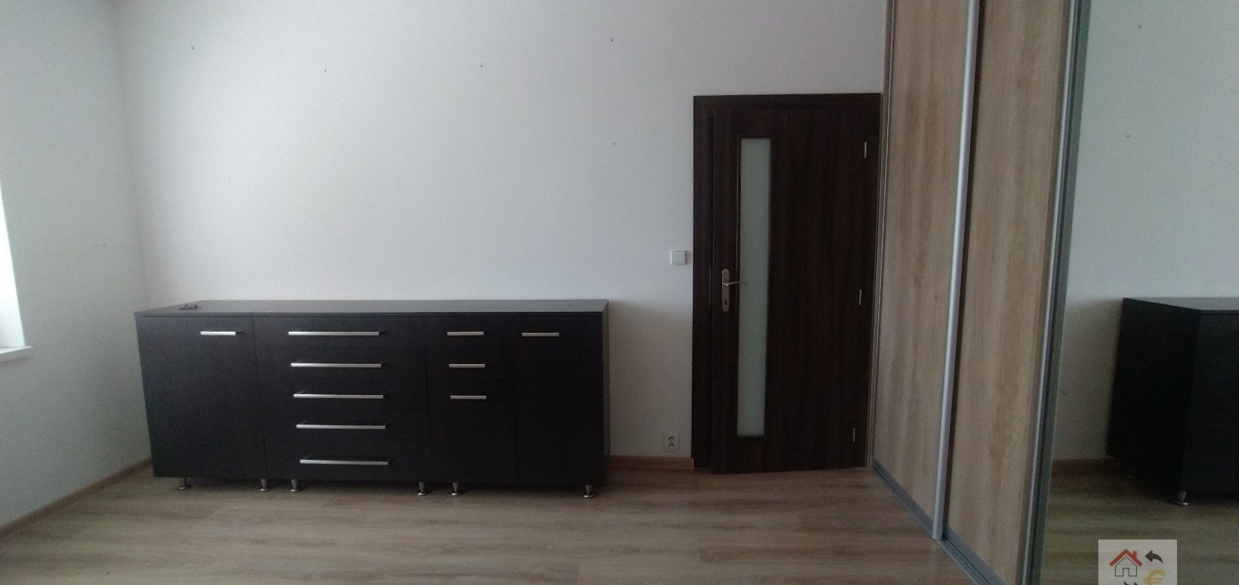 Prenajaté do 1.6.2026...1 izbový zrekonštruovaný byt Vlada Clementisa Sídlisko III