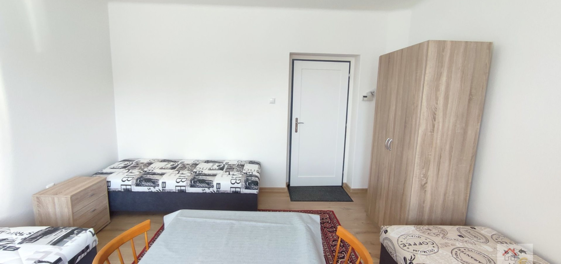 Voľná izba od 1.12.2024...PRENÁJOM SAMOSTATNEJ IZBY V RODINNOM DOME SO ZÁHRADOU, JESENSKÉHO ULICA