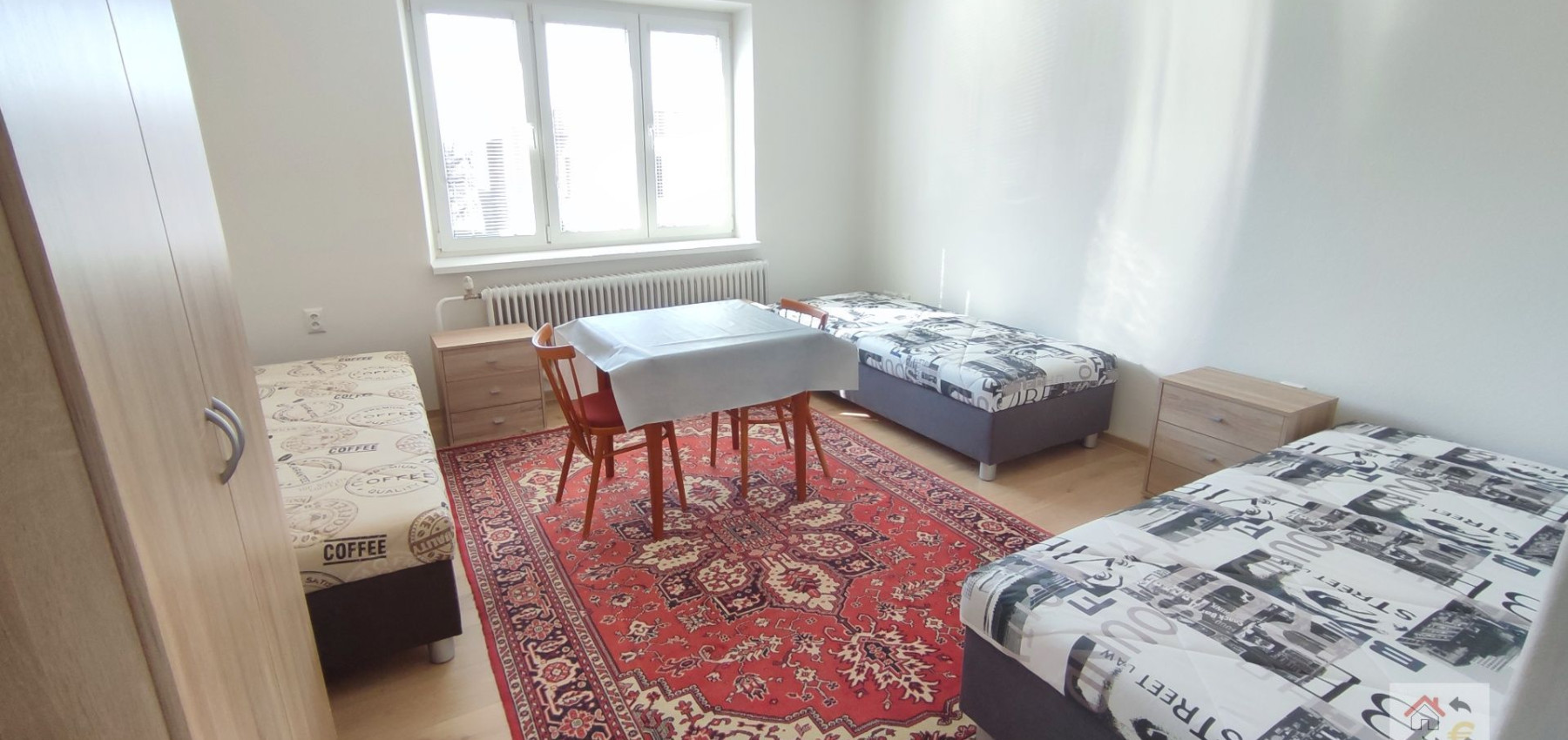 Voľná izba od 1.12.2024...PRENÁJOM SAMOSTATNEJ IZBY V RODINNOM DOME SO ZÁHRADOU, JESENSKÉHO ULICA