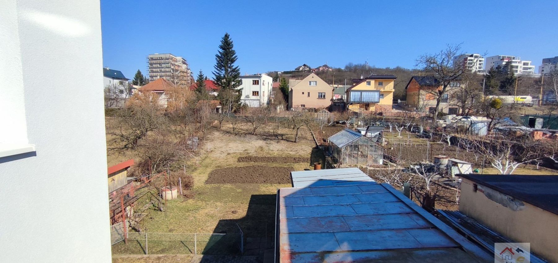 Voľná izba od 1.12.2024...PRENÁJOM SAMOSTATNEJ IZBY V RODINNOM DOME SO ZÁHRADOU, JESENSKÉHO ULICA