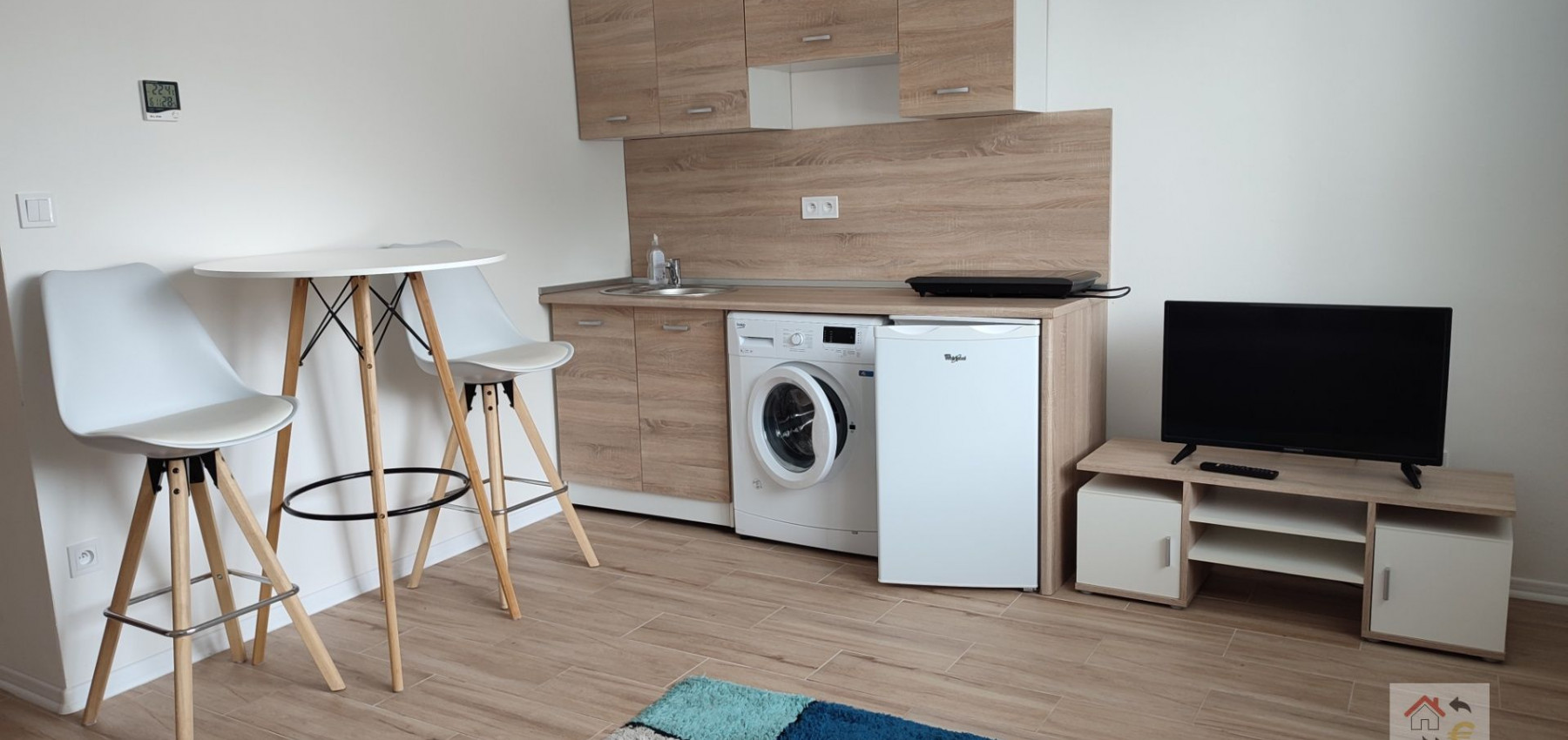 Prenajatá do 1.9.2026 - zariadená garsónka 20 m2 komplet rekonštrukcia