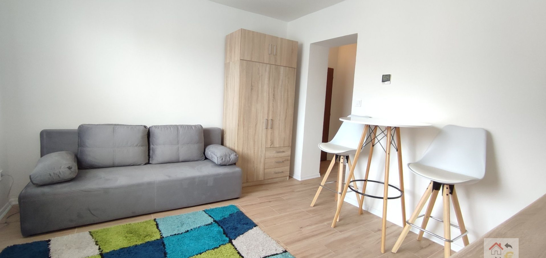 Prenajatá do 1.9.2026 - zariadená garsónka 20 m2 komplet rekonštrukcia