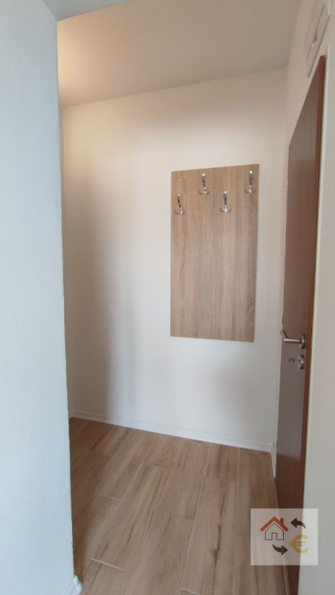 Prenajatá do 1.9.2026 - zariadená garsónka 20 m2 komplet rekonštrukcia