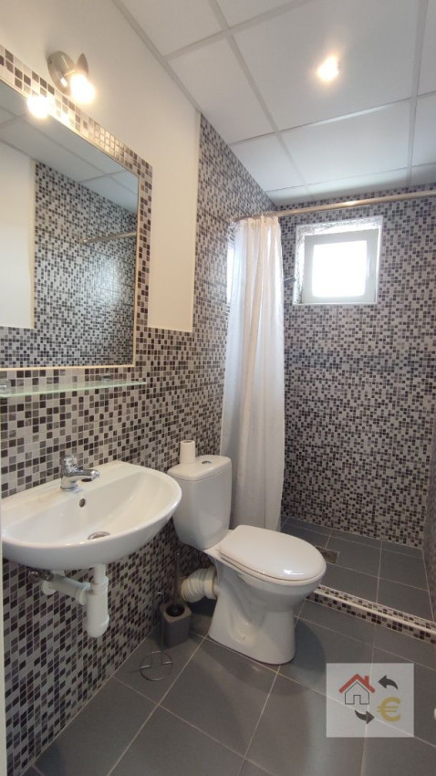 Prenajatá do 1.9.2026 - zariadená garsónka 20 m2 komplet rekonštrukcia