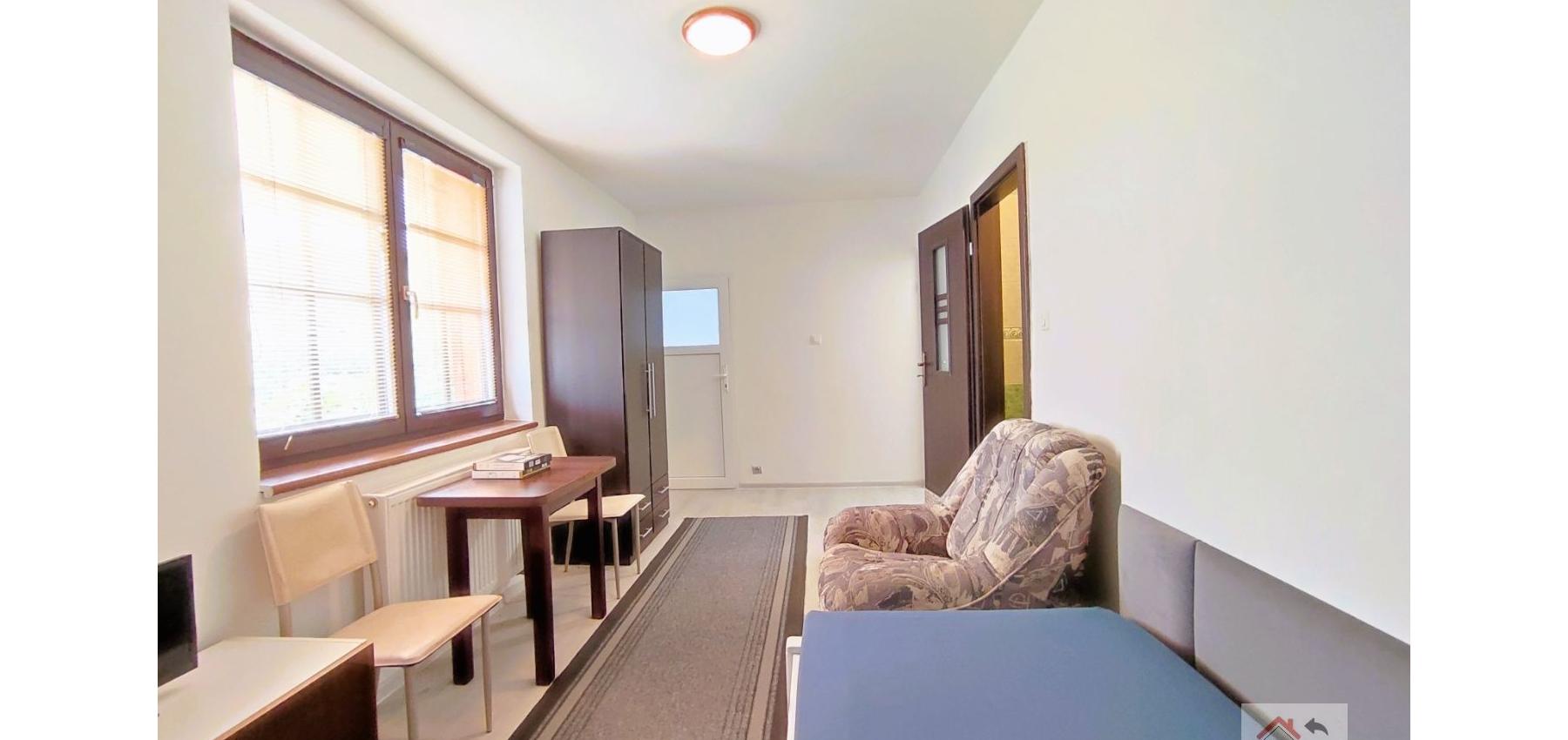 Prenajatá do 30.06.2024...Na prenájom garsónka v rodinnom dome v mestskej časti Surdok