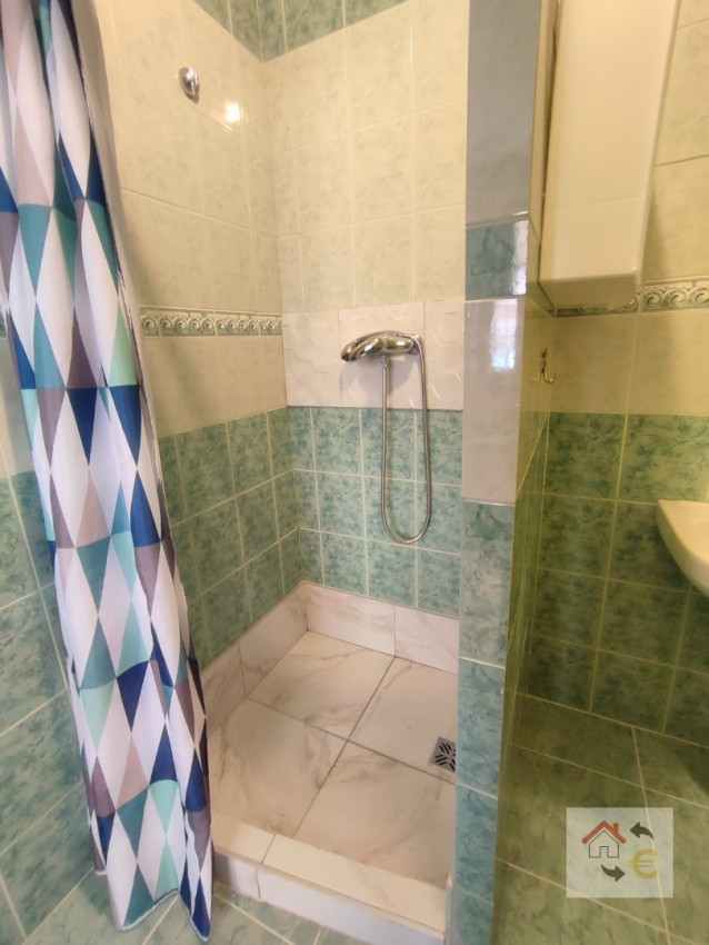 Prenajatá do 30.06.2024...Na prenájom garsónka v rodinnom dome v mestskej časti Surdok