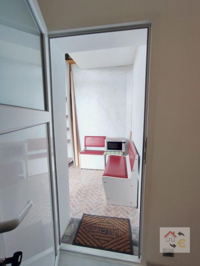 Prenajatá do 30.06.2024...Na prenájom garsónka v rodinnom dome v mestskej časti Surdok