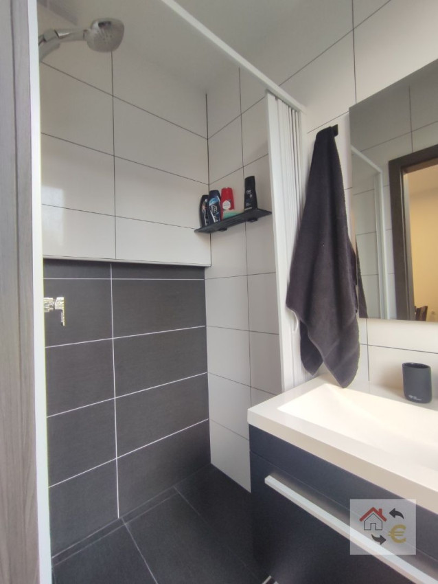 Prenajatý do 1.7.2026....Na prenájom krásny zrekonštruovaný 2 izbový byt sídlisku II pri Lidli