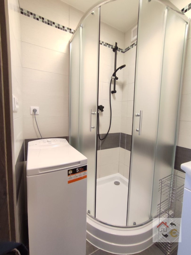 Prenajatý do 30.09.2024... 4 izbový byt po kompletnej rekonštrukcii na sídlisku 3 v Prešove