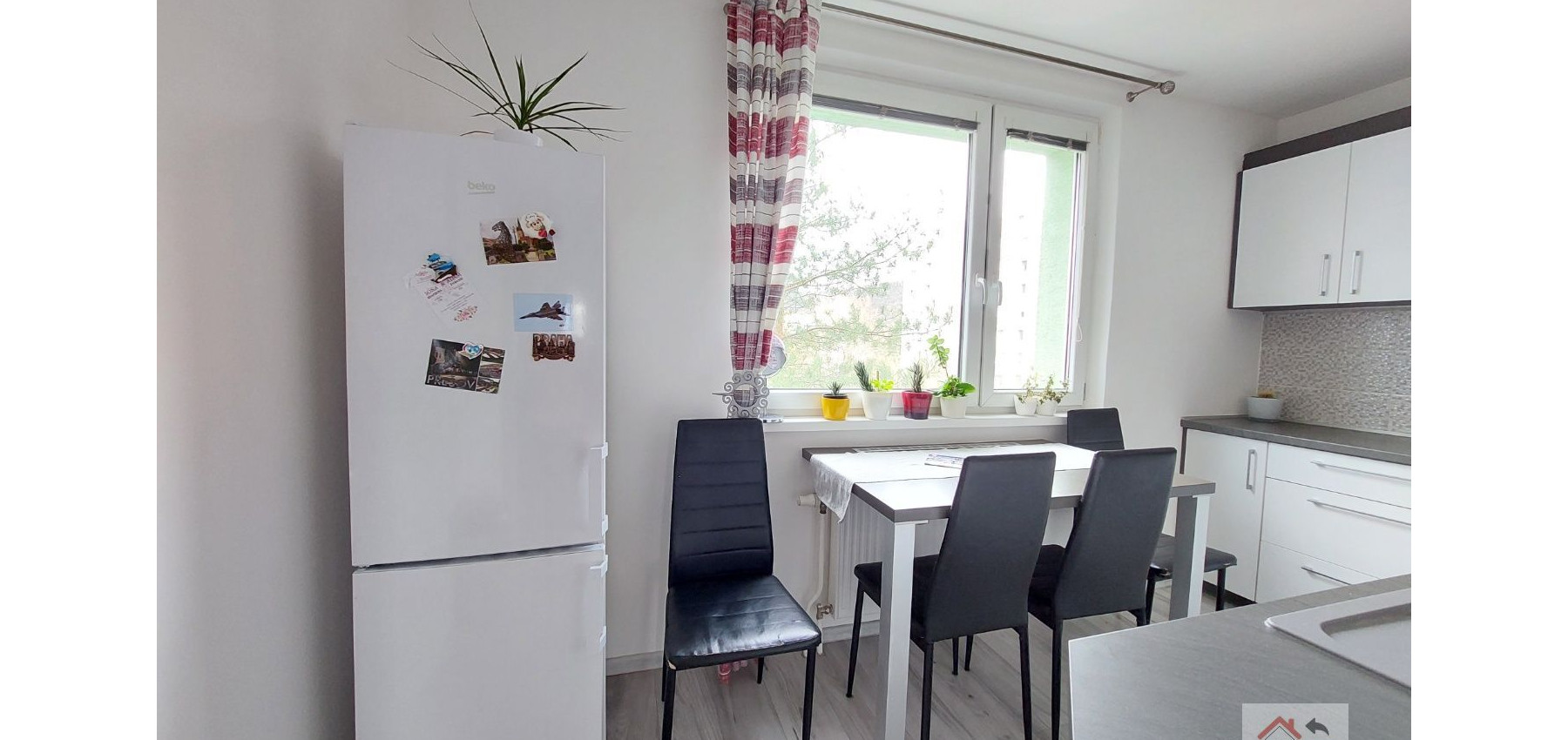 Prenajatý 1.5.2025....Prekrásny 2 izbový byt Sídlisko 3, Prostějovská, kompletná rekonštrukcia, zariadený, ihneď pripravený na bývanie