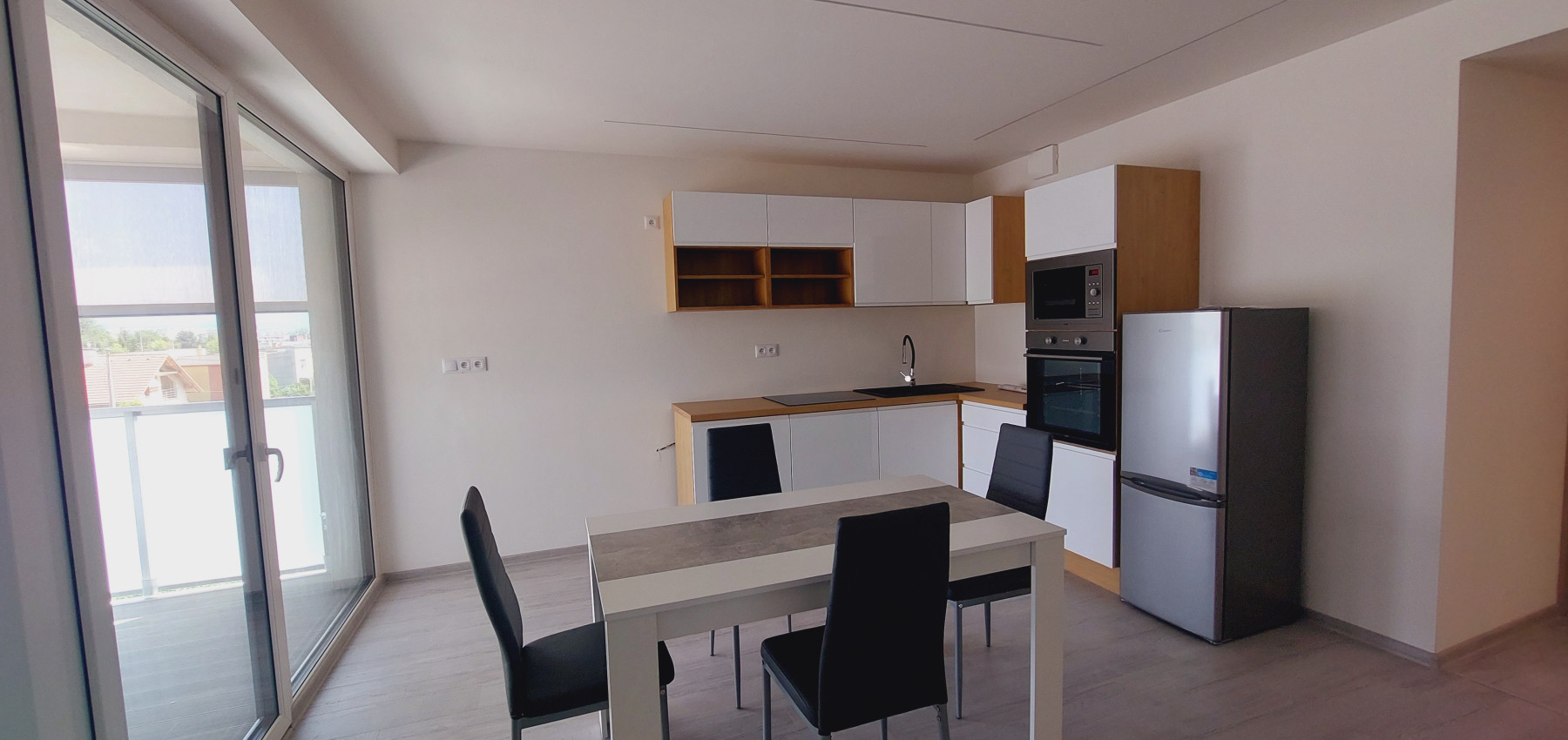 Prenajatý do 1.5.2025....4 izbový byt v nádhernom prostredí blízko lesa Pod Kamennou baňou v Prešove