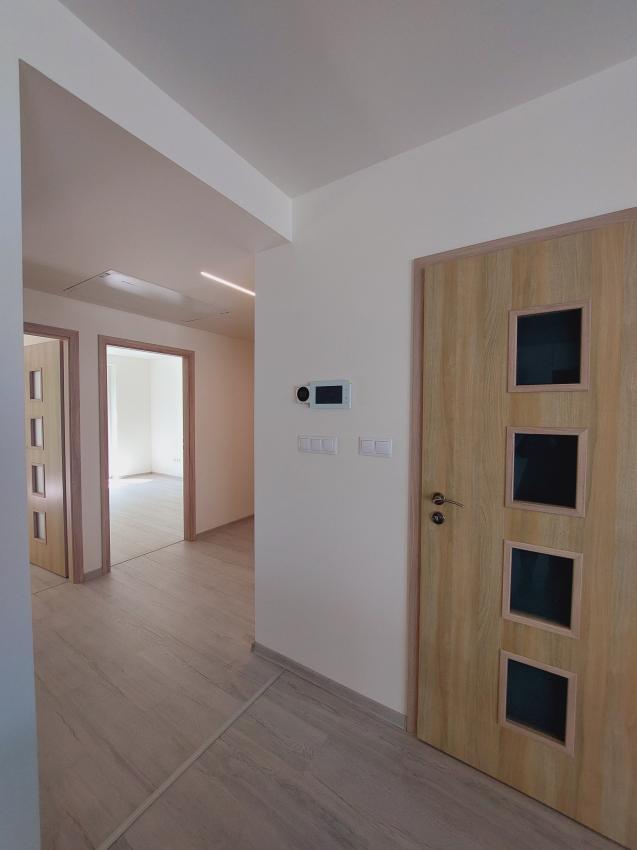 Prenajatý do 1.5.2025....4 izbový byt v nádhernom prostredí blízko lesa Pod Kamennou baňou v Prešove