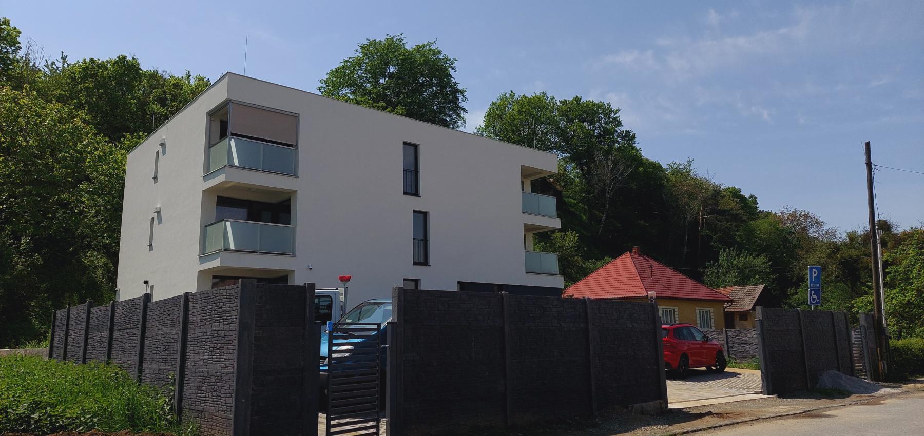 Prenajatý do 1.5.2025....4 izbový byt v nádhernom prostredí blízko lesa Pod Kamennou baňou v Prešove