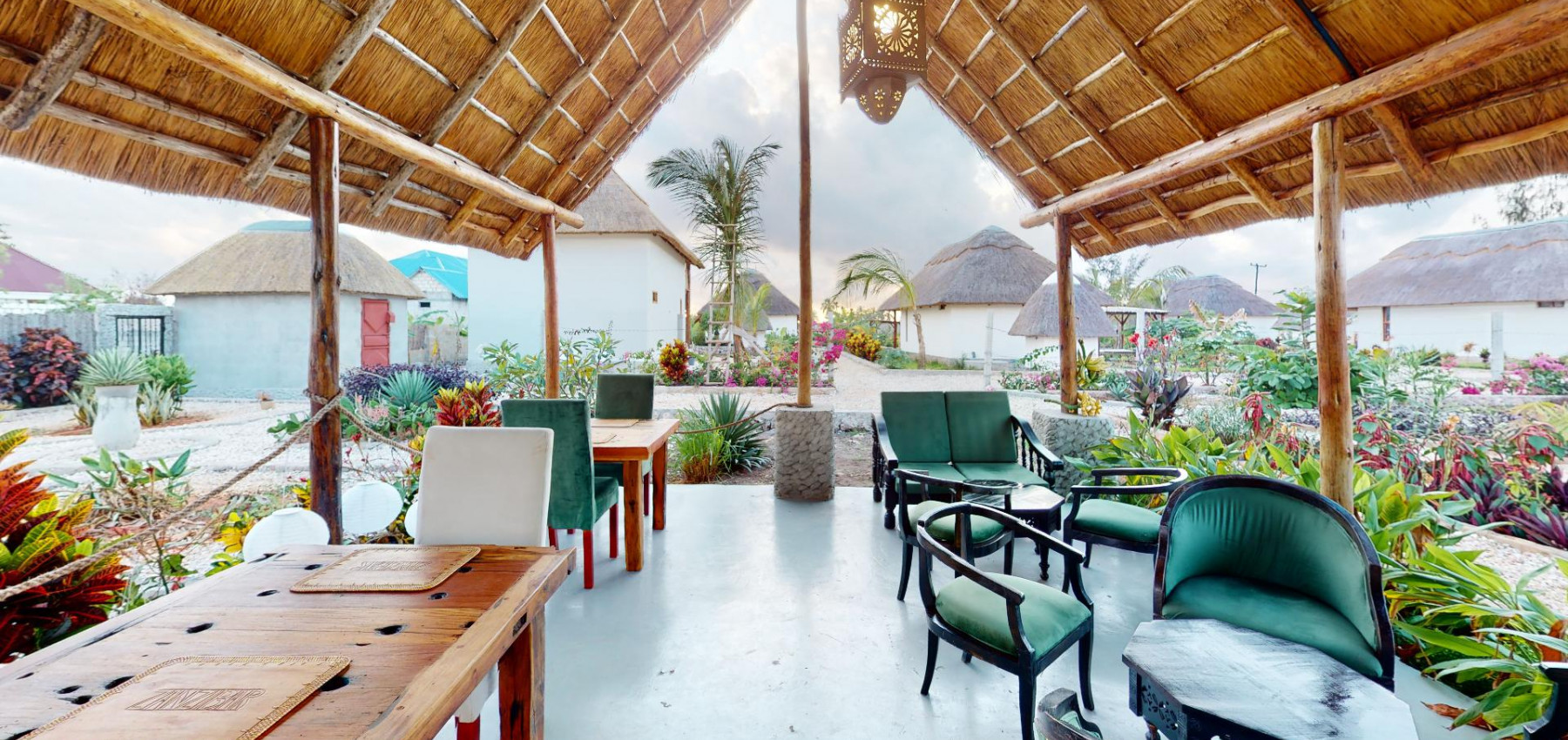 Zaria resort Zanzibar - dovolenkový prenájom bungalovu so záhradou pre dve osoby D07