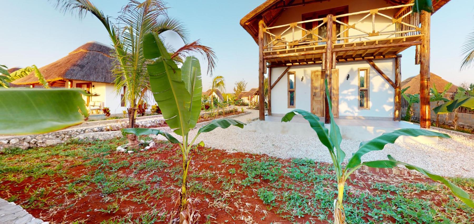Zaria resort Zanzibar - luxusný poschodový dom, balkón s výhľadom na more a záhradou pre dve osoby D08