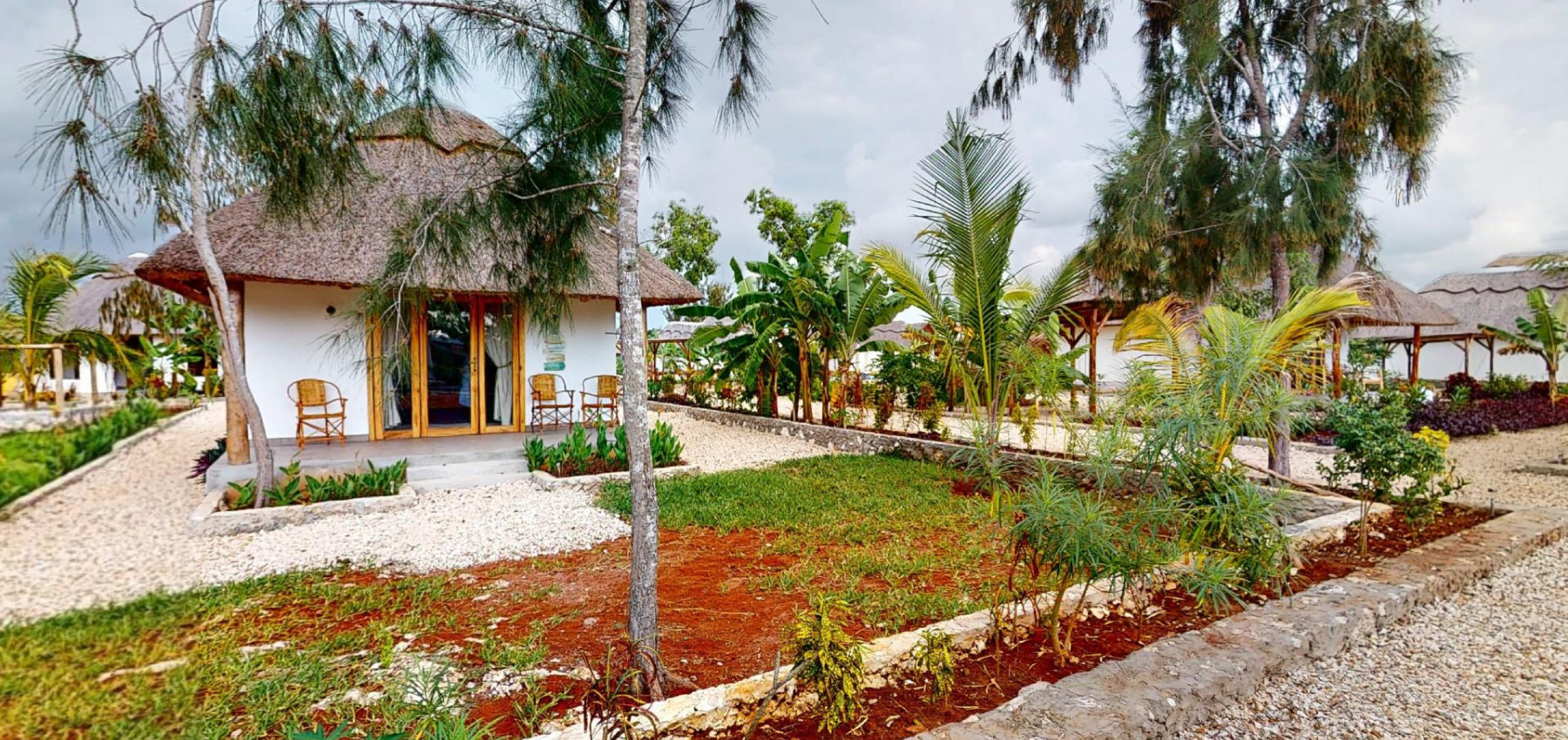 Zaria resort Zanzibar - dovolenkový prenájom bungalovu s dvomi spálňami a záhradou pre dva páry D10