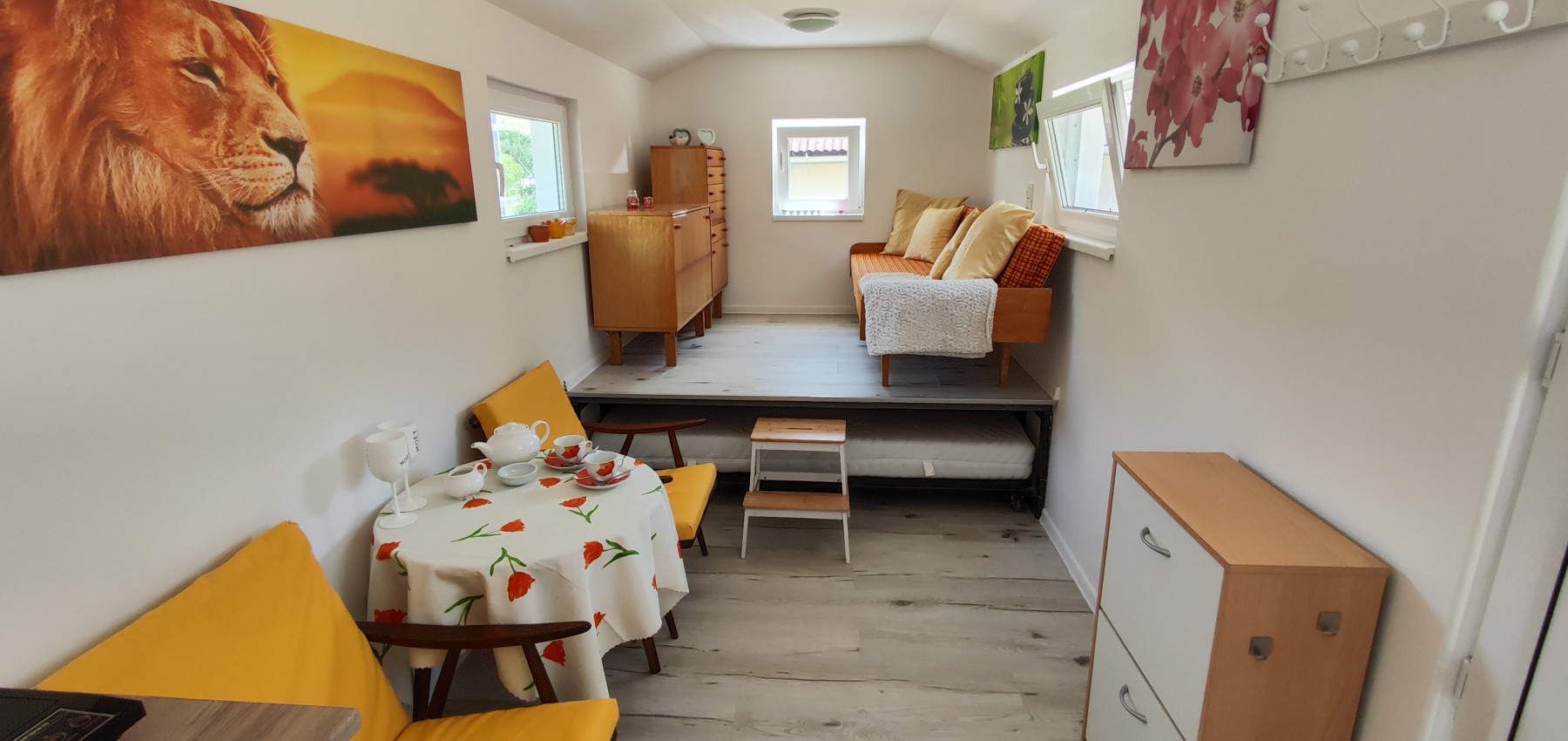 Na prenájom pozemok 800 m2 s malým domčekom na relax