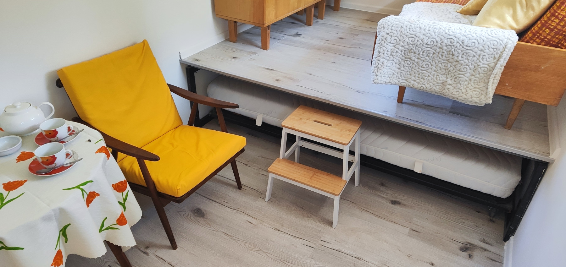 Na prenájom pozemok 800 m2 s malým domčekom na relax