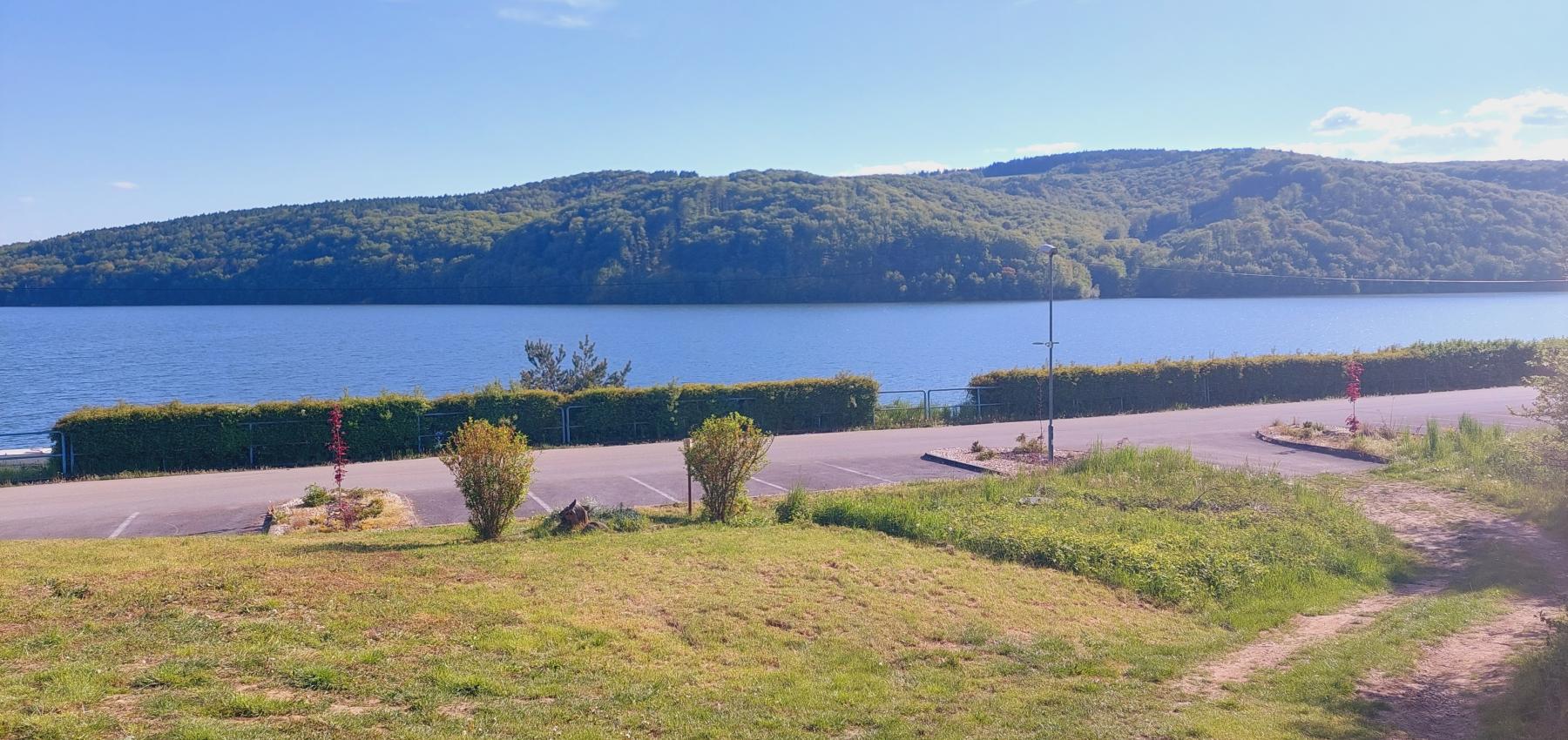 Na predaj murovaná poschodová rekreačná chata Domaša