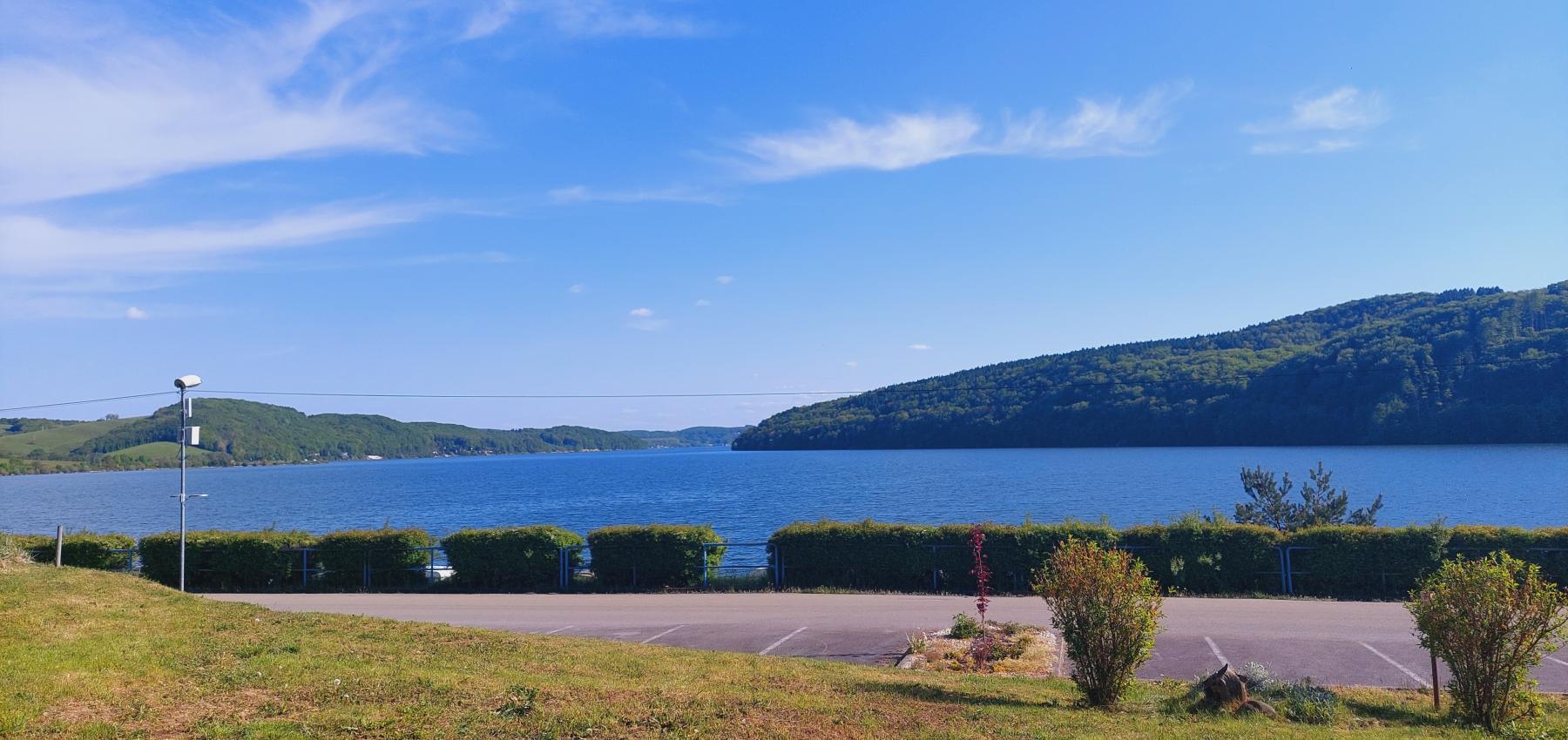 Na predaj murovaná poschodová rekreačná chata Domaša