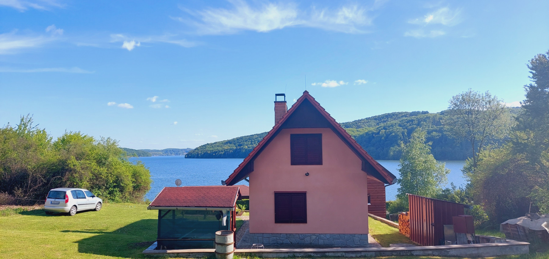 Na predaj murovaná poschodová rekreačná chata Domaša