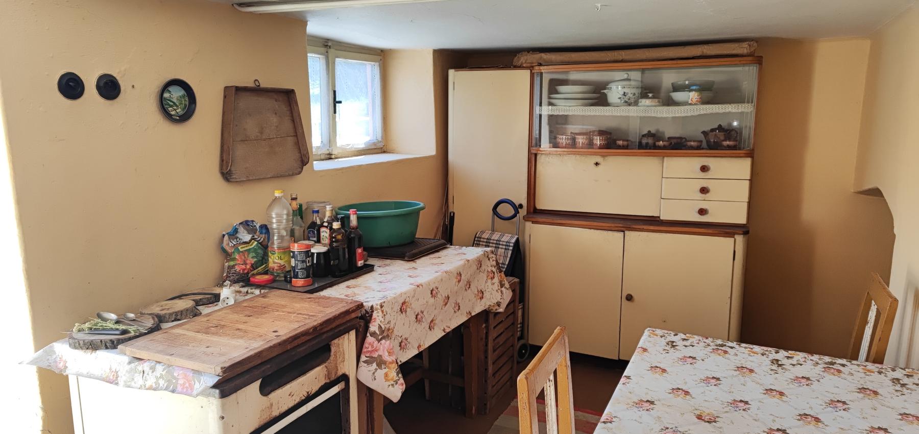 Rodinný dom Hanušovce so skvelým potenciálom pre zručného majstra so vzťahom k histórii