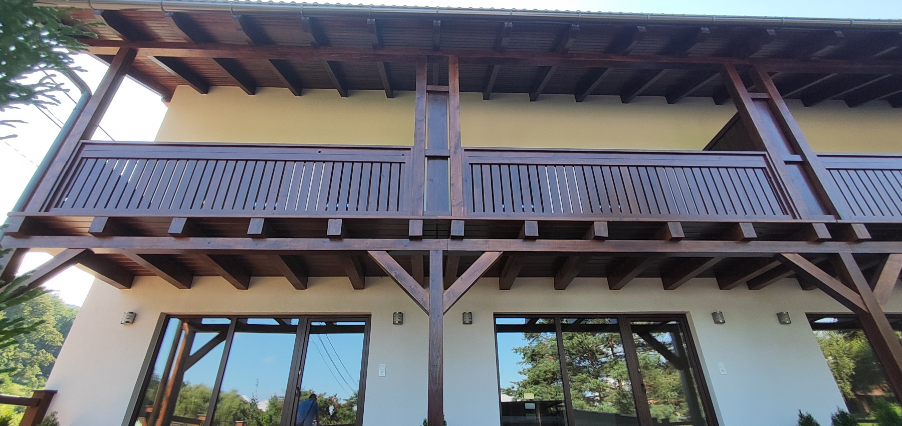 Luxusná novostavba šiestich rodinných domov v radovej zástavbe Domaša-Valkov s výhľadom na vodu, uprostred prírody