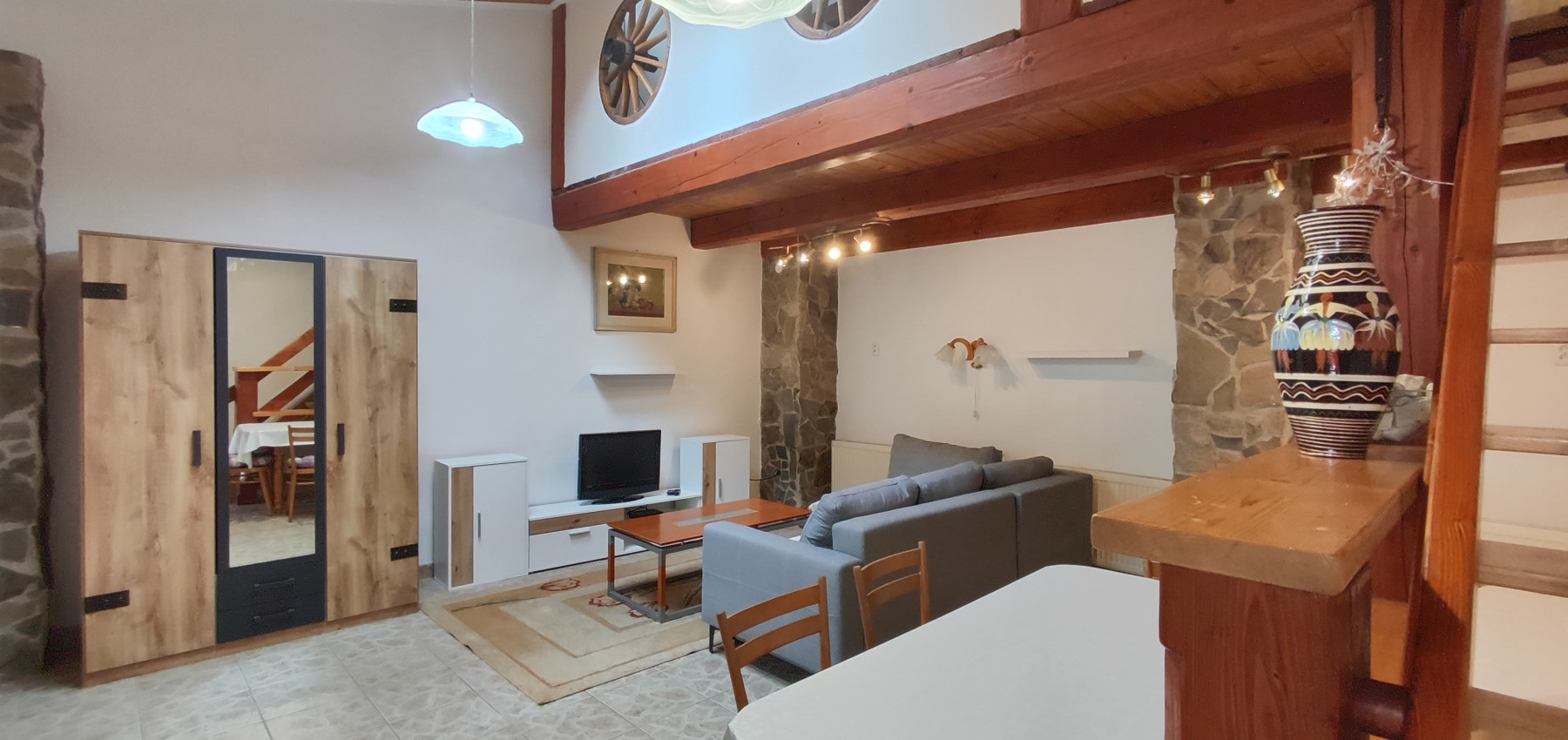 Prenajatý do 1.9.2024...2 izbový zariadený byt v centre mesta na Františkánskom námestí