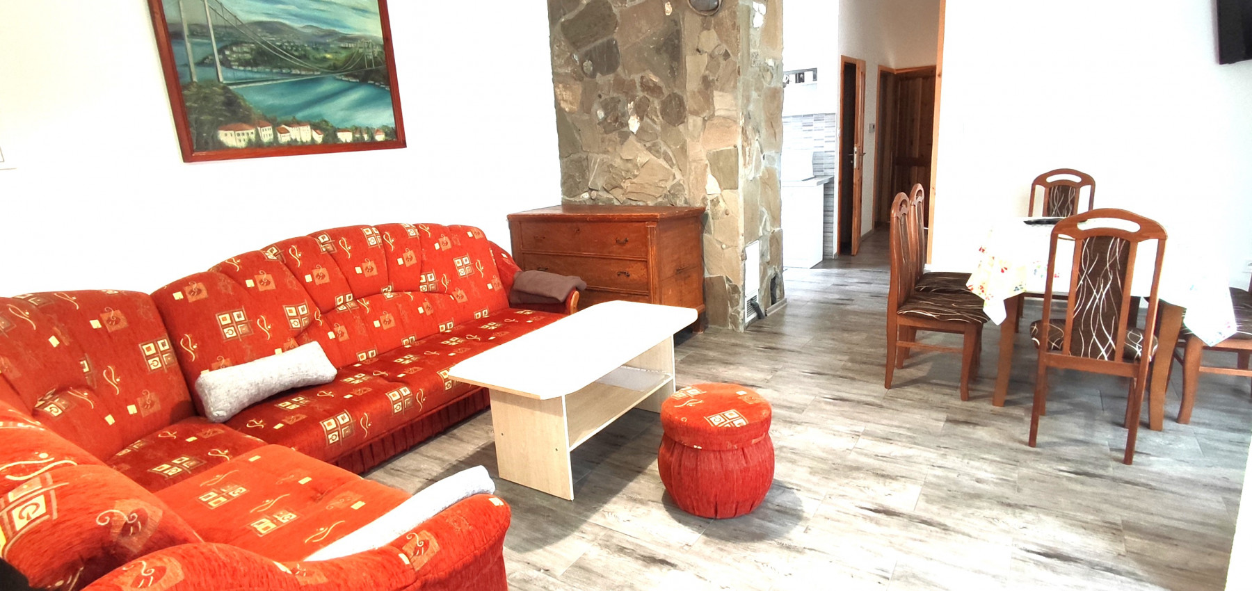 Voľný ihneď... priestranný bezbariérový 4 izbový byt s terasou v priamom centre Prešova, Františkánske námestie