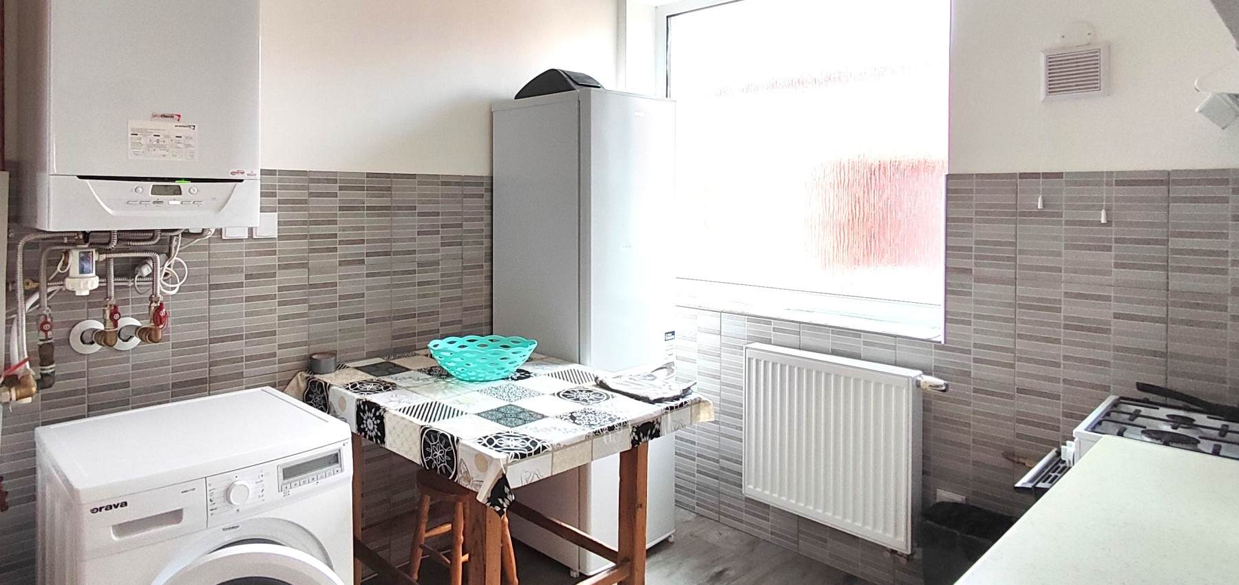 Voľný ihneď... priestranný bezbariérový 4 izbový byt s terasou v priamom centre Prešova, Františkánske námestie