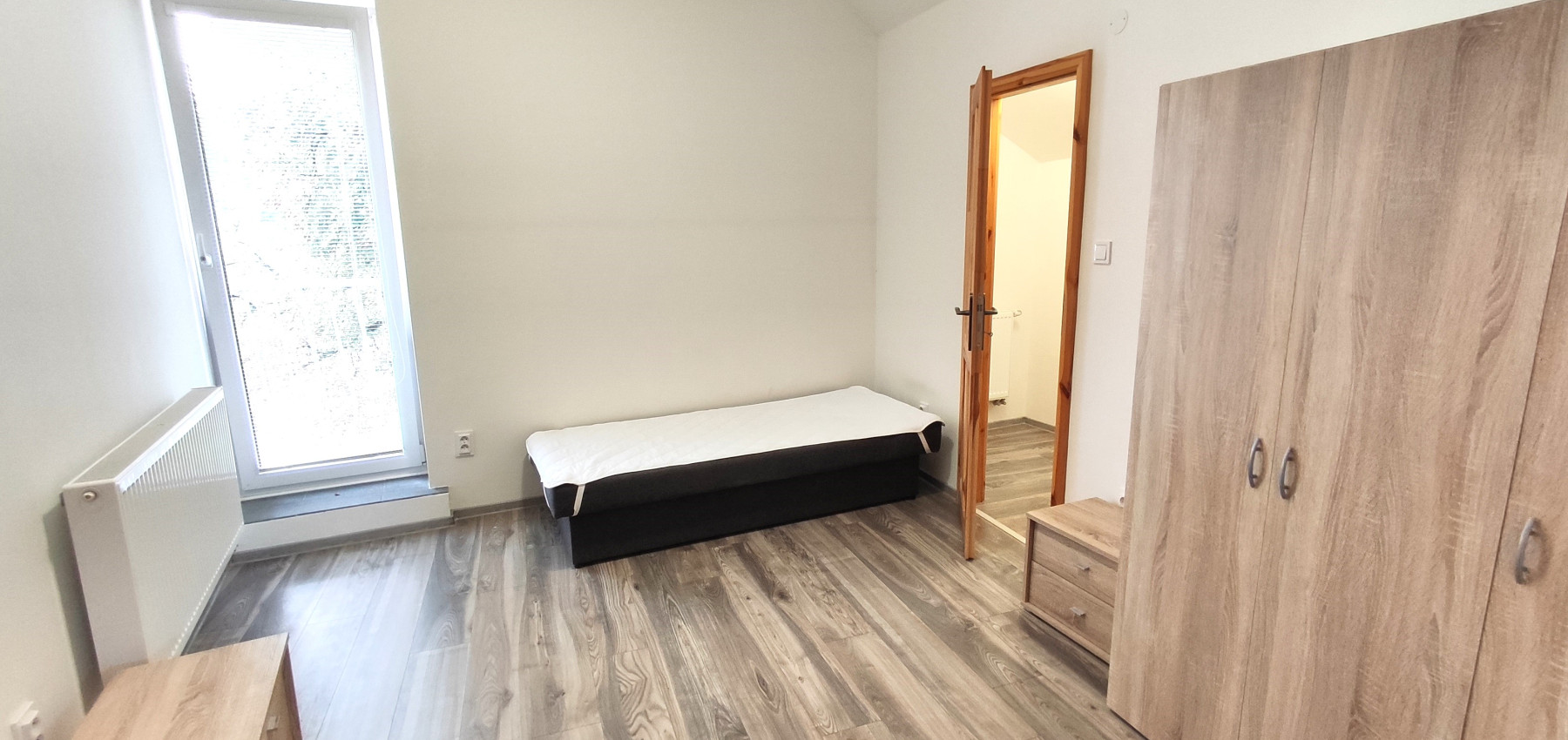 Voľný ihneď... priestranný bezbariérový 4 izbový byt s terasou v priamom centre Prešova, Františkánske námestie