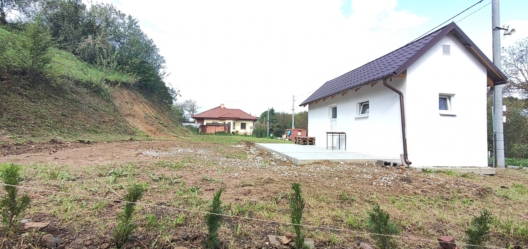 Prenajatý do 1.6.2026.... Malý romantický domček pre jedného, alebo pár, na pozemku 800 m2