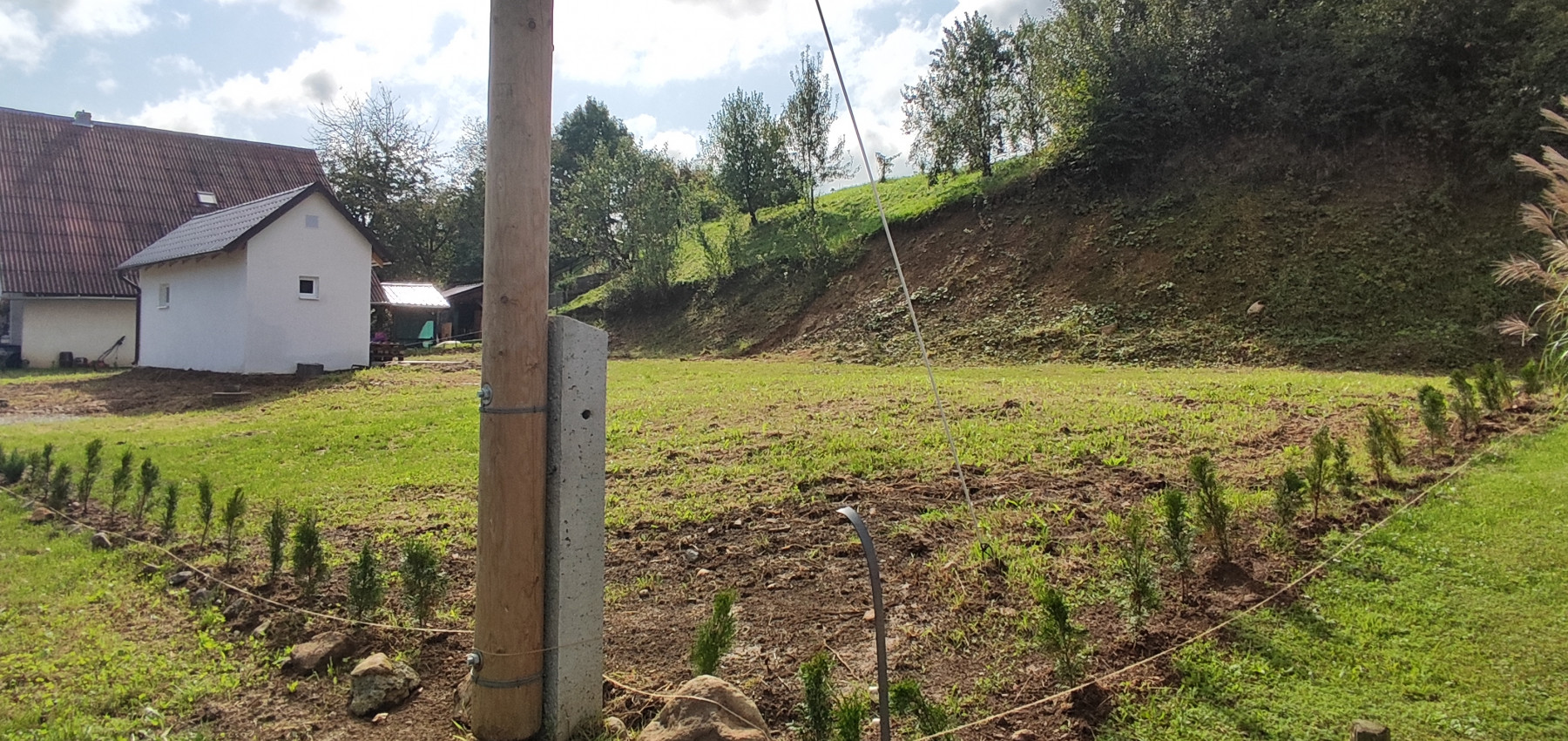 Prenajatý do 1.6.2026.... Malý romantický domček pre jedného, alebo pár, na pozemku 800 m2